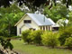 Glass House Mountains Ecolodge