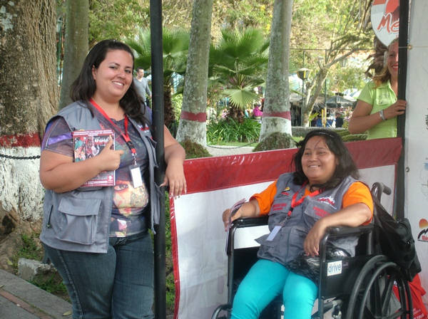 During the holiday and peak periods the Merida state government sets up tourist information tents, this one near the teleferico (Tamara Pearson/Venezuelanalysis.com)