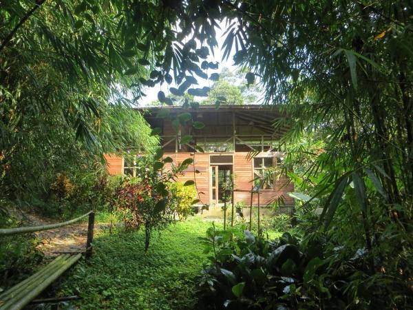 R250909-EC: Huella Verde Rainforest Lodge - Ecolodge for Sale - Ecuador
